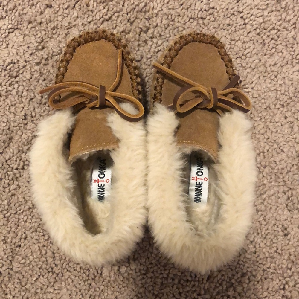 Toddler Minnetonka slippers